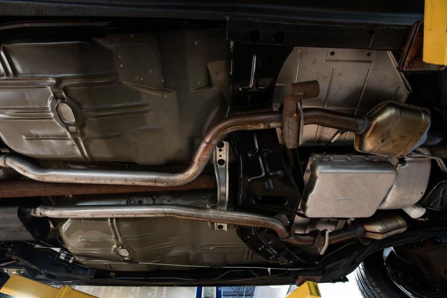 Днище и подвеска Chevrolet Impala SS 1996 года  (фото 78 из 99)